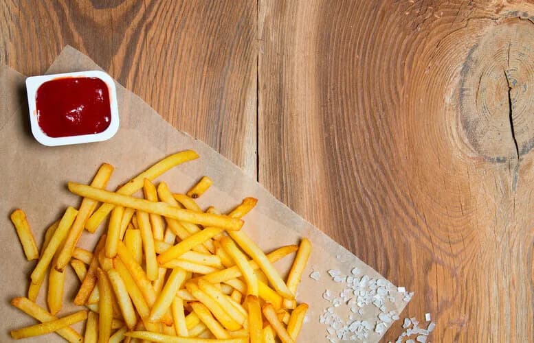 Jak zrobić frytki na patelni - prosta receptura na chrupiące frytki
