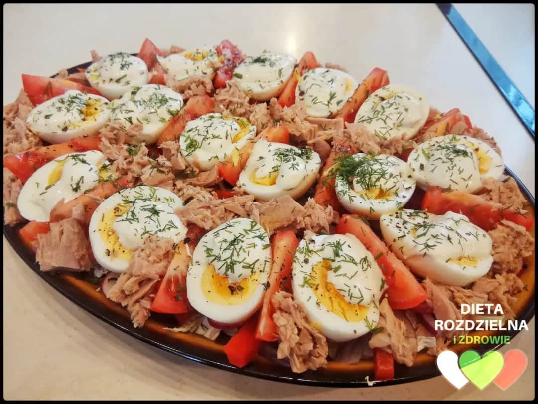 Jak zrobić sałatkę z tuńczyka z puszki – szybki i pyszny przepis