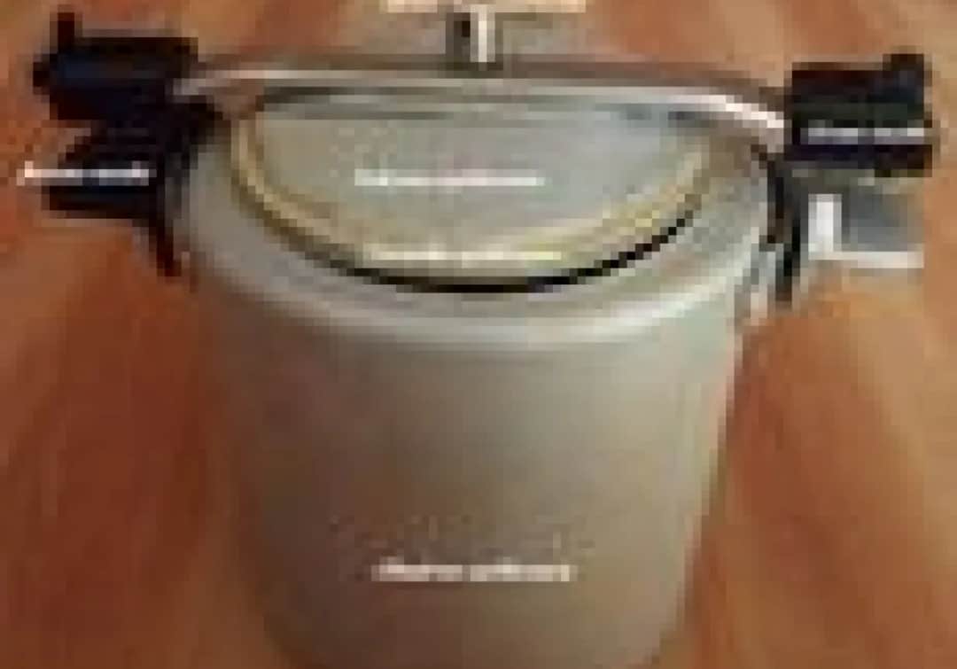 Ile gotować warzywa na sałatkę w szybkowarze, aby zaoszczędzić czas?