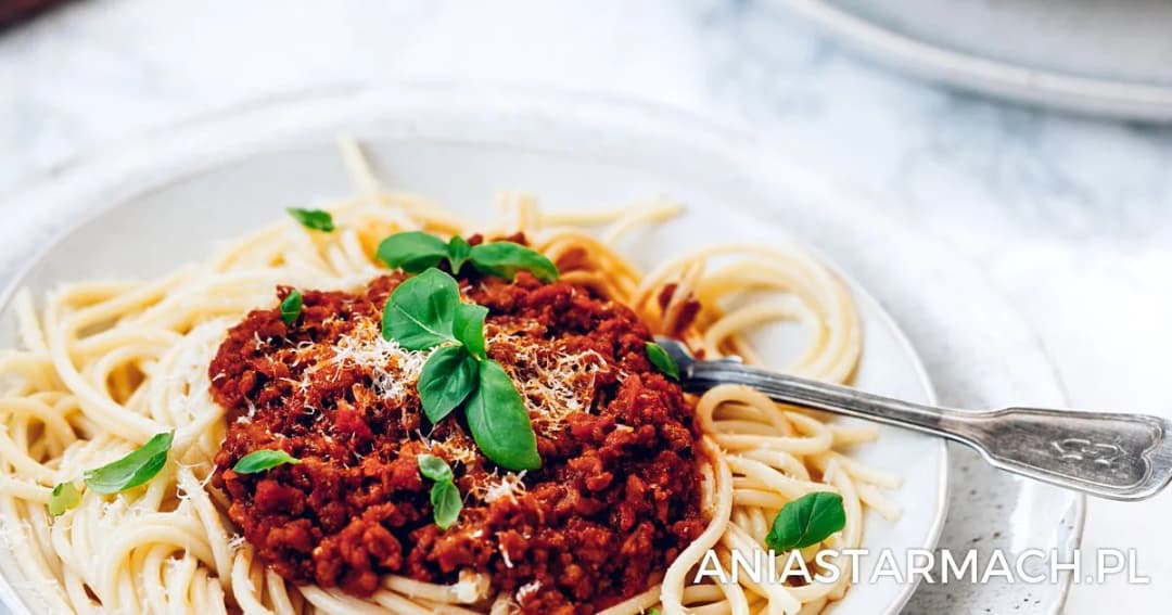 Jaki ser do spaghetti bolognese? Oto najlepsze wybory, które zachwycą