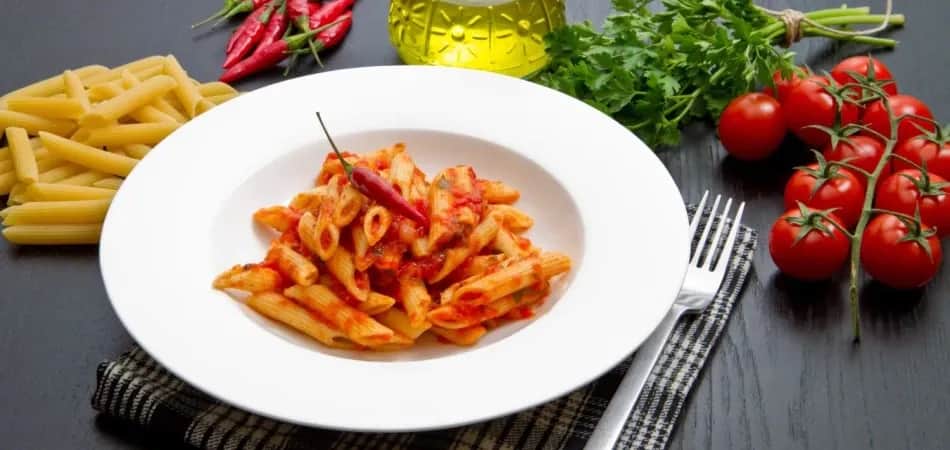 Sos arrabbiata z czym podawać – najlepsze połączenia smakowe