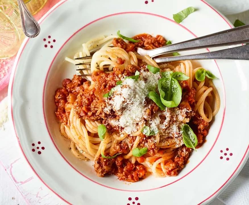 Prosty przepis na spaghetti bolognese w Thermomixie, który zachwyci